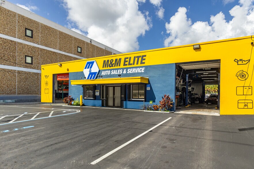 Primary Photo Of 5397 NE 14th Ave, Fort Lauderdale Service For Sale