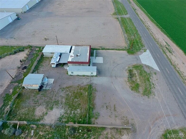 More Photos Of 10135 S Barrackman Rd, Mohave Valley Light Distribution For Lease