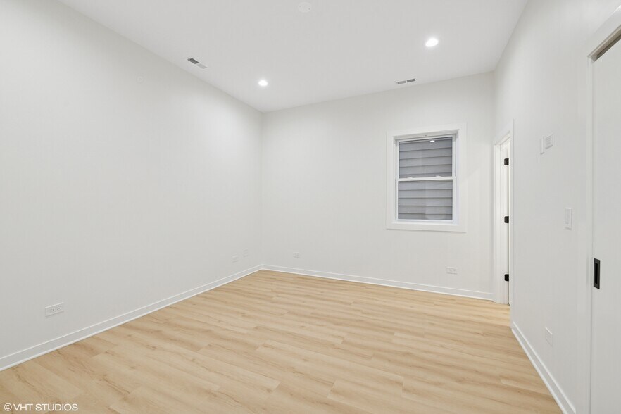 More Photos Of 3616 W Polk St, Chicago Apartments For Sale