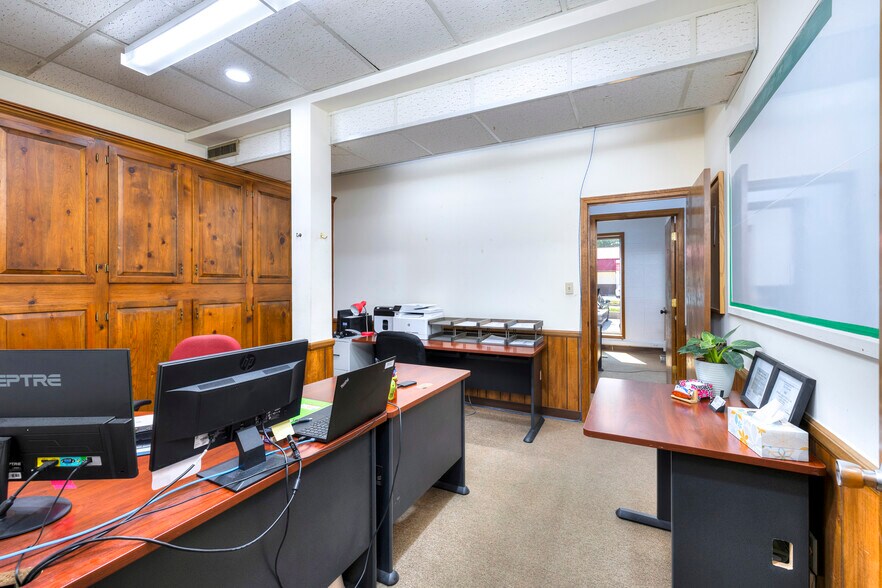 More Photos Of 410 W Liberty St, Sumter Office Residential For Sale