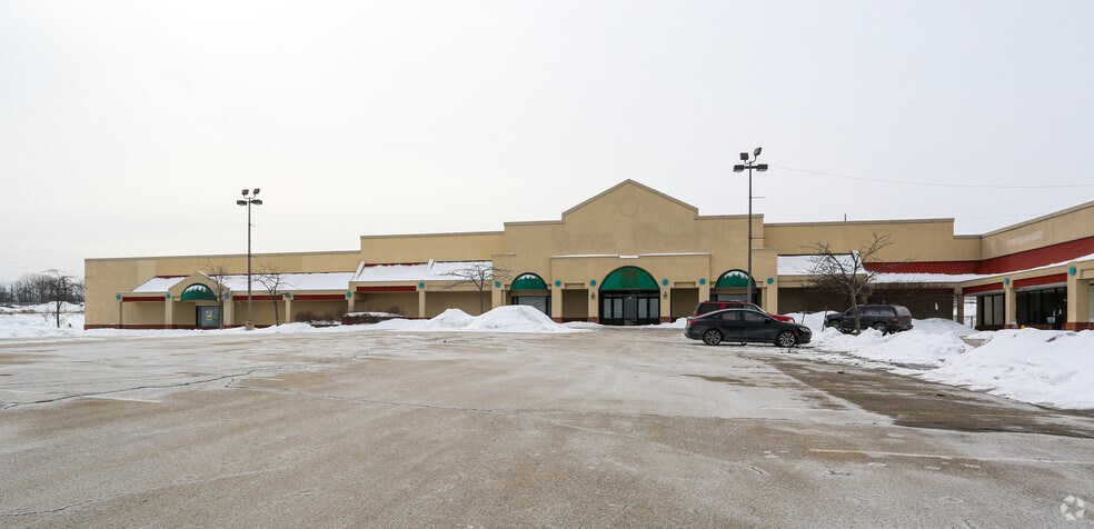More Photos Of 8603 W Brown Deer Rd, Milwaukee Storefront For Lease