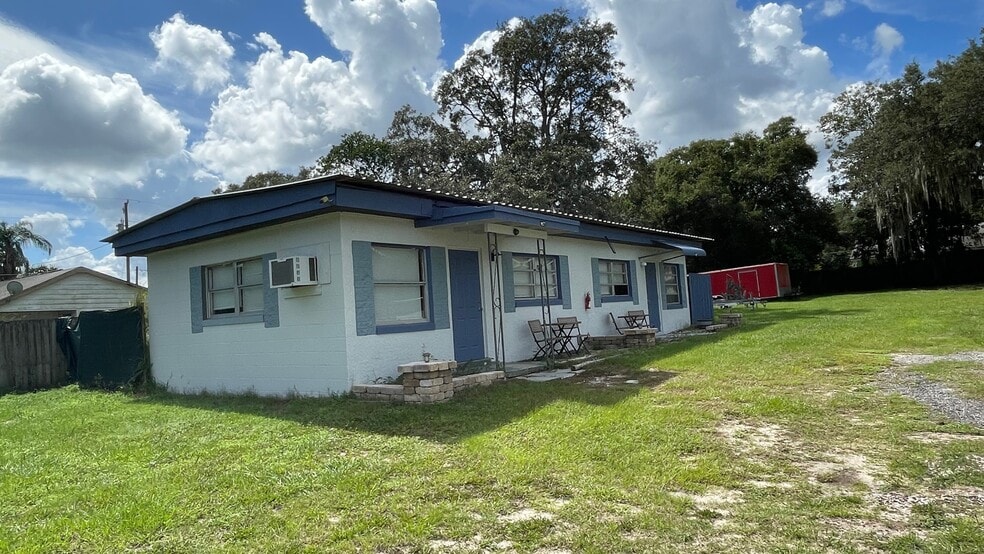More Photos Of 5620 Bertsville Rd, Lady Lake Hotel For Sale