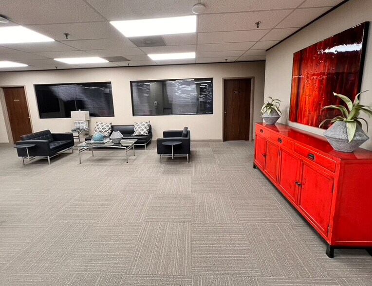 More Photos Of 900 S Shackleford Rd, Little Rock Office For Lease