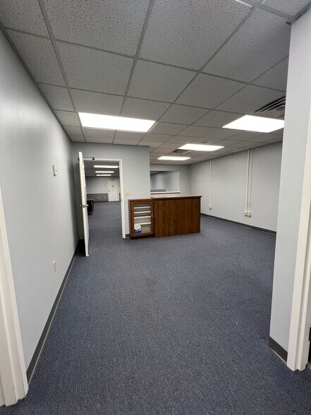 More Photos Of 21245 Lorain Rd, Fairview Park Medical For Lease