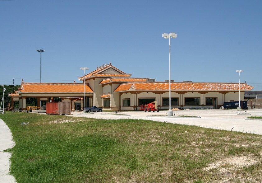 More Photos Of 10 Century Plaza Dr, Houston Restaurant For Sale