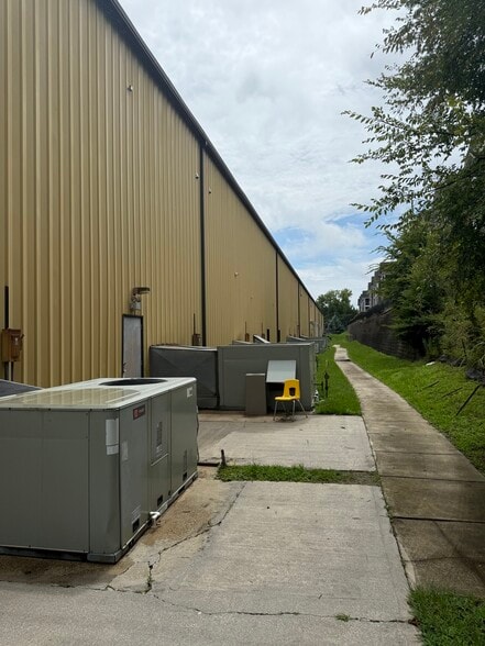 More Photos Of 8160 Regent Pky, Fort Mill Flex For Lease