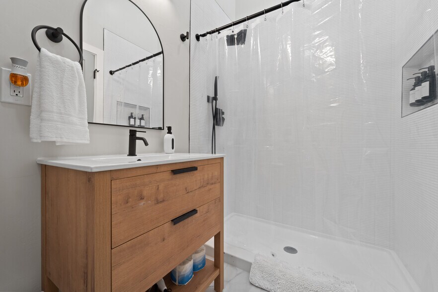 More Photos Of 3019-23 E 10th Street, National City Apartments For Sale