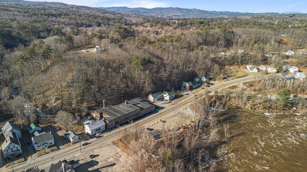 More Photos Of 174 N Main St, Franklin Light Manufacturing For Sale