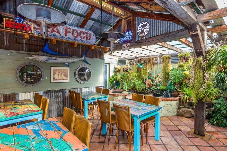 More Photos Of 1105 N Topanga Canyon Blvd, Topanga Restaurant For Sale