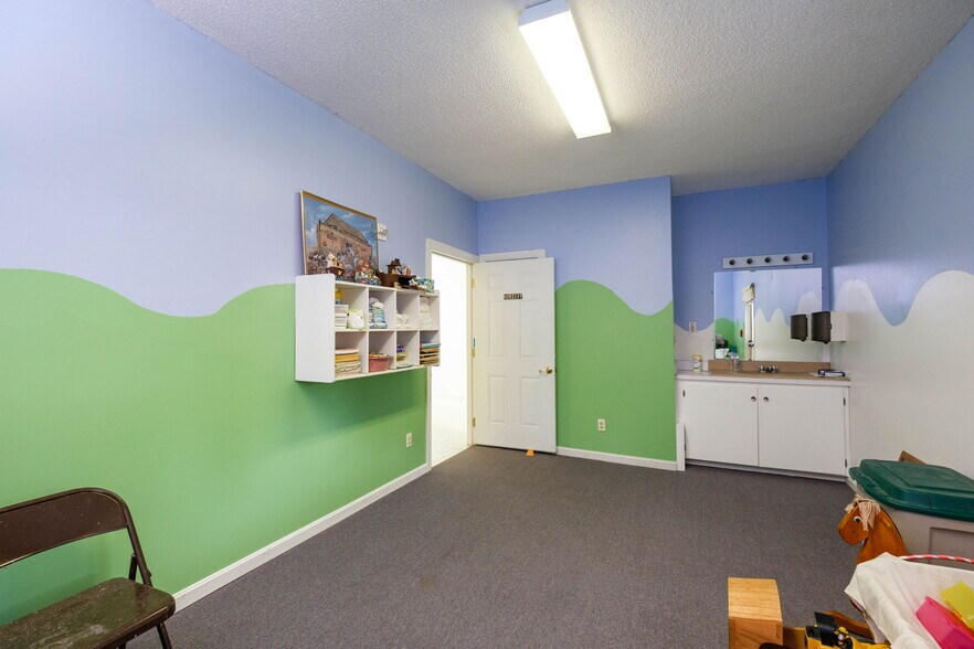 More Photos Of 5700 Edinburg Gap Rd, Fort Valley Religious Facility For Sale
