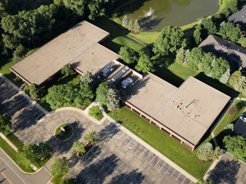 More Photos Of 12400 Portland Ave, Burnsville Office Residential For Lease