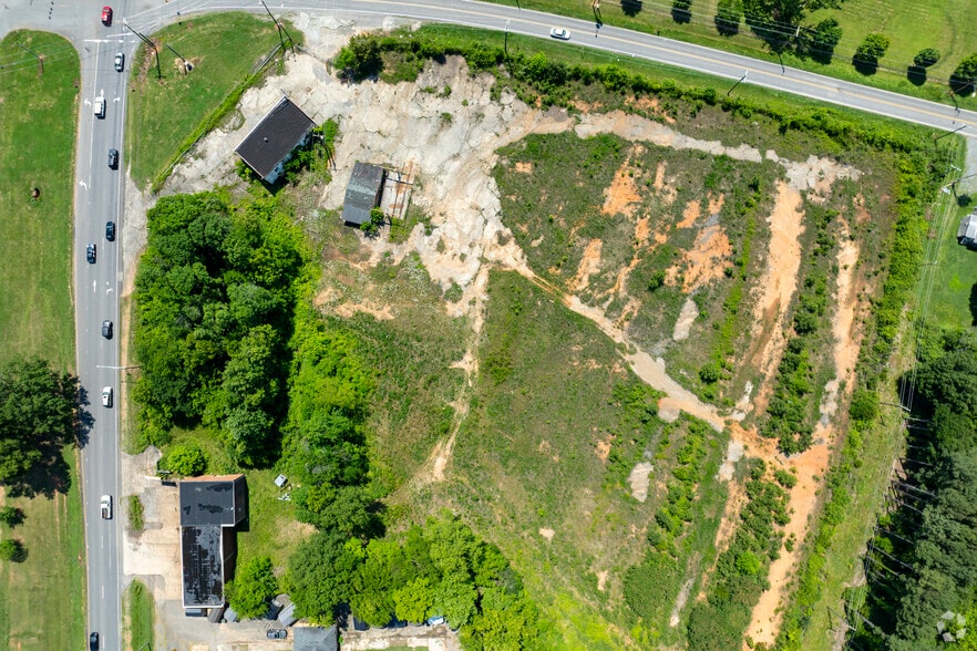 More Photos Of 3032 W Franklin Blvd, Gastonia Self Storage For Sale