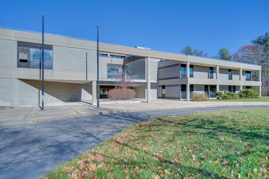 More Photos Of 275 Portsmouth Ave, Stratham Light Manufacturing For Sale