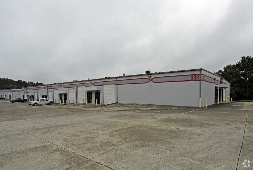 More Photos Of 963 N Burnt Hickory Rd, Douglasville Distribution For Lease