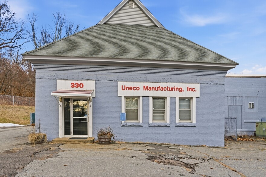 More Photos Of 330 Fuller Rd, Chicopee Distribution For Sale