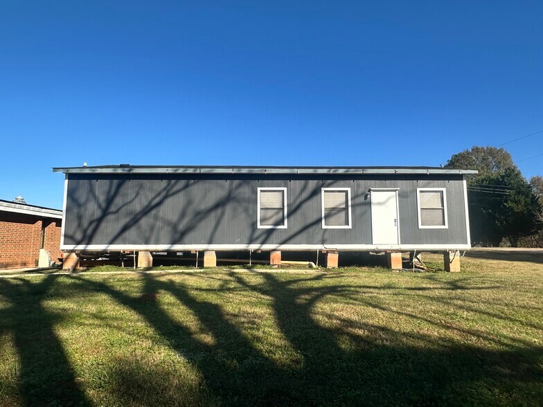 More Photos Of 504 Martin Luther King Jr Dr, Greensboro Daycare Center For Sale