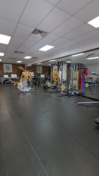 More Photos Of 3352-3366 Templeton Gap Rd, Colorado Springs General Retail For Lease