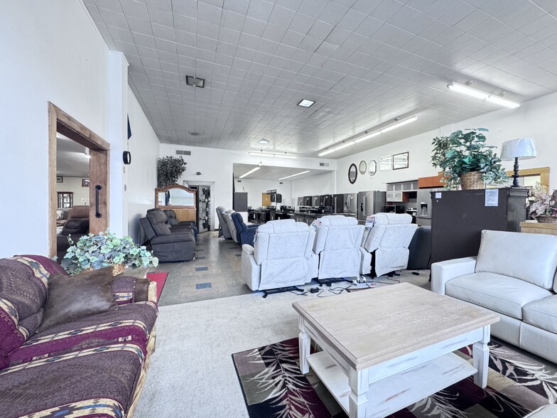 More Photos Of 213 S Rail St W, Shoshone Storefront For Sale