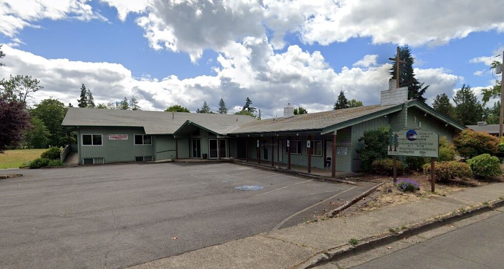 Primary Photo Of 152 S M St, Cottage Grove Religious Facility For Sale