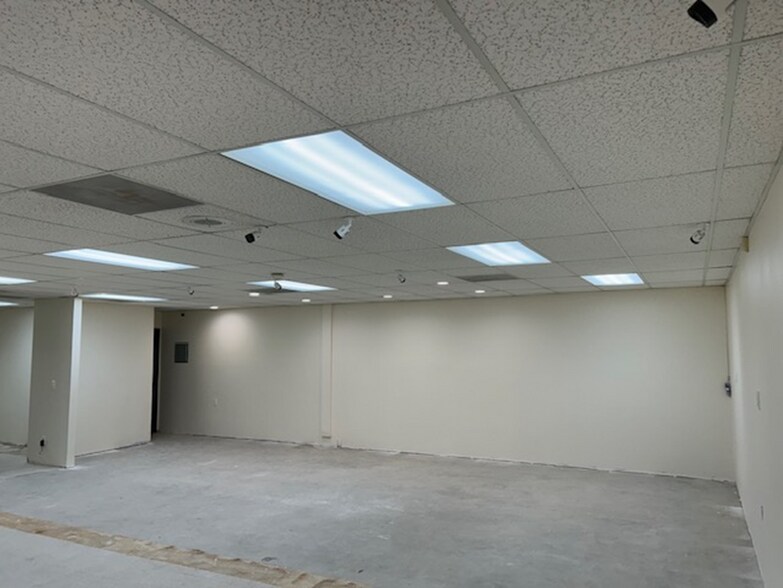 More Photos Of 2412 N Ponderosa Dr, Camarillo Medical For Sale