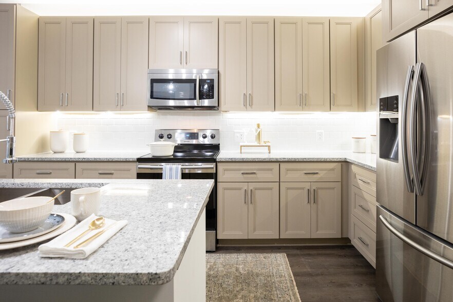 More Photos Of 5255 Peachtree Blvd, Chamblee Apartments For Lease