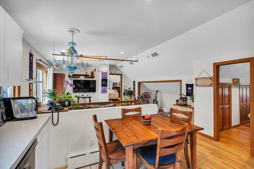 More Photos Of 261 Rt 34, Colts Neck Veterinarian Kennel For Sale