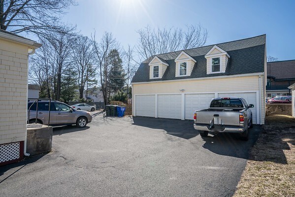 More Photos Of 31 S Highland St, West Hartford Apartments For Sale