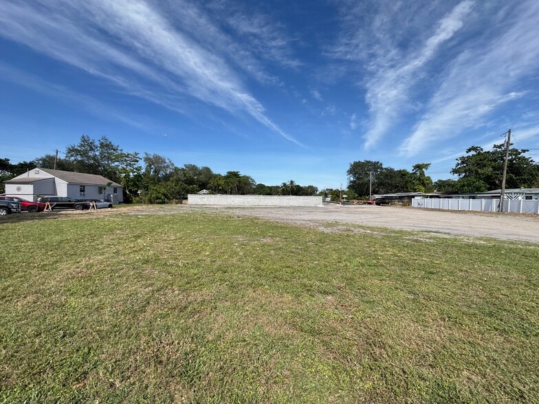 More Photos Of 2641 Griffin Rd, Fort Lauderdale Land For Sale