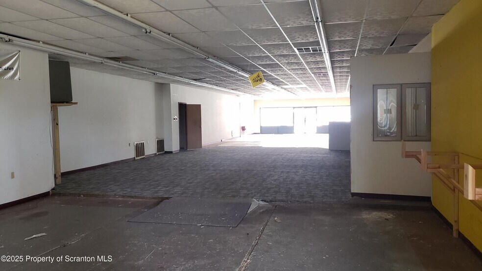 More Photos Of 2250 Scranton Carbondale Hwy, Scranton General Retail For Sale