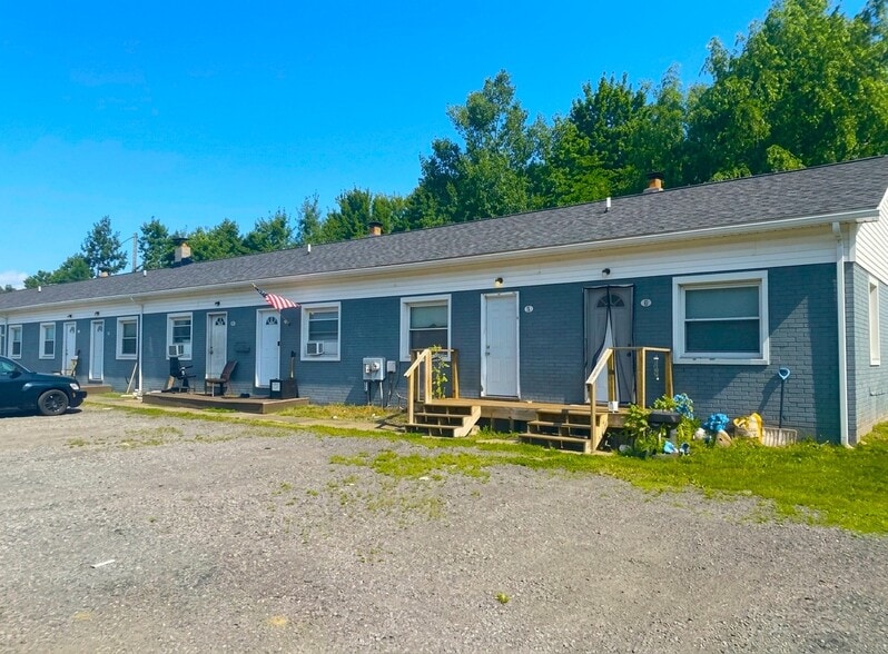 Primary Photo Of 1724 Youngstown Kingsville Rd NE, Vienna Apartments For Sale