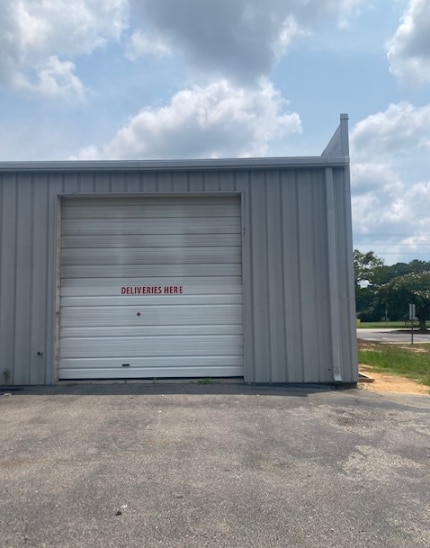 More Photos Of 3517 Airport Blvd NW, Wilson Flex For Lease