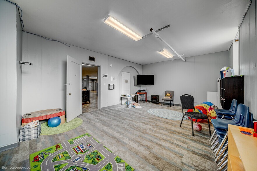More Photos Of 610 N 4th St, Coeur d'Alene Religious Facility For Lease