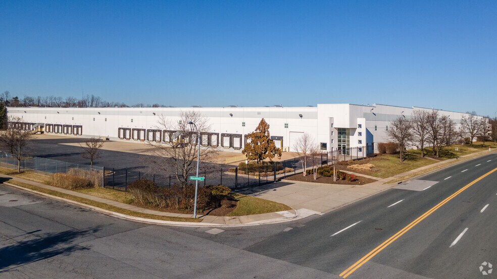 More Photos Of 8416 Kelso Dr, Rosedale Distribution For Lease