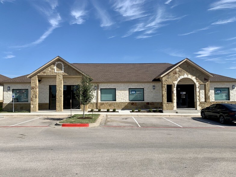 More Photos Of 2911 S A.W. Grimes Blvd, Pflugerville Office For Lease