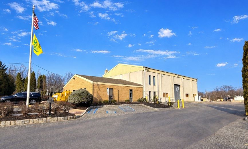 More Photos Of 450 County Rd, Cliffwood Warehouse For Lease