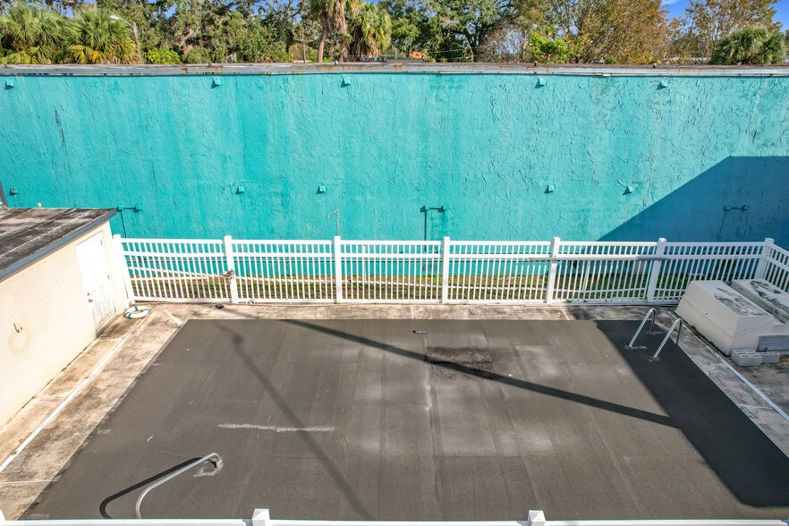 More Photos Of 307 E Vine St, Kissimmee Hotel For Sale