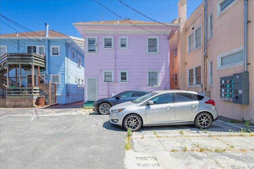 More Photos Of 2307-2311 Harrison St, Oakland Apartments For Sale