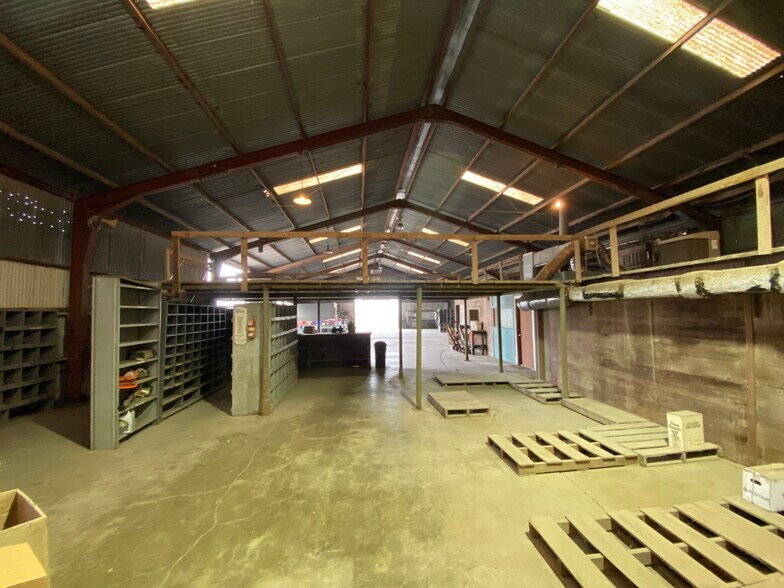 More Photos Of 4501 Baldwin Blvd, Corpus Christi Warehouse For Lease