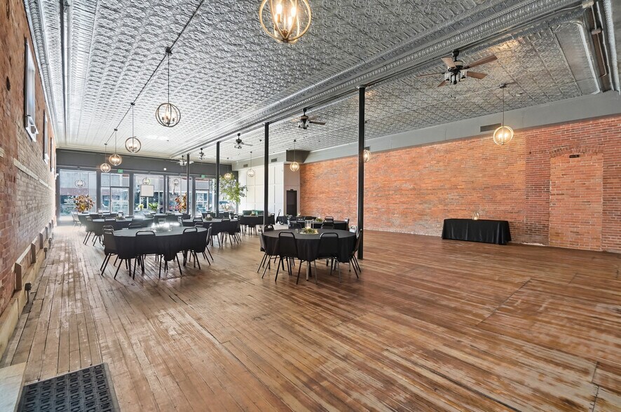 More Photos Of 209 N Main St, Delphos Restaurant For Sale