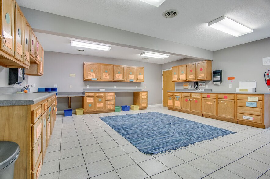 More Photos Of 217-219 Station St, Jacksonville Medical For Sale