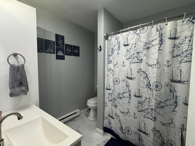 More Photos Of 127 Main St, Cooperstown Storefront For Sale