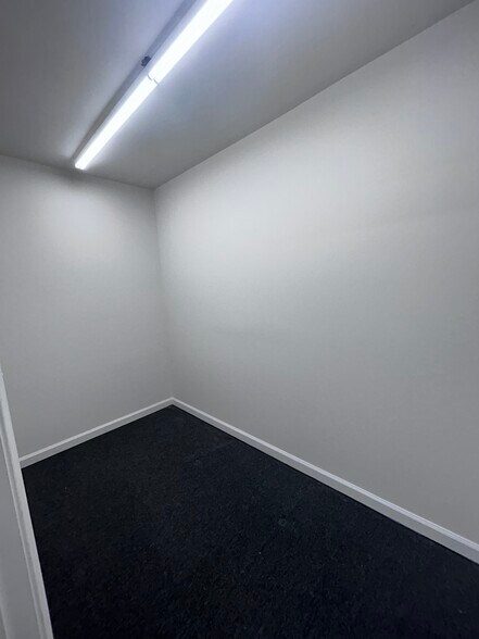 More Photos Of 6008 Fair Oaks Dr, Frederick Flex For Lease