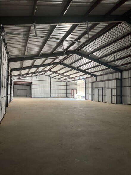 More Photos Of 22601 Ranch Road 12, Dripping Springs Warehouse For Sale