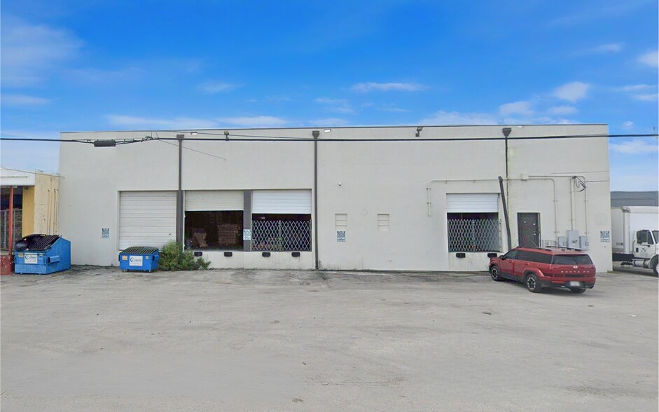 More Photos Of 3501 NW 67th St, Miami Warehouse For Lease
