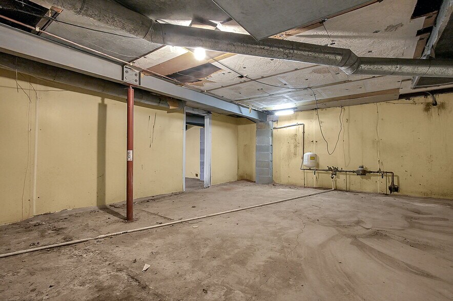 More Photos Of 1805 Columbus Rd, Granville Daycare Center For Sale