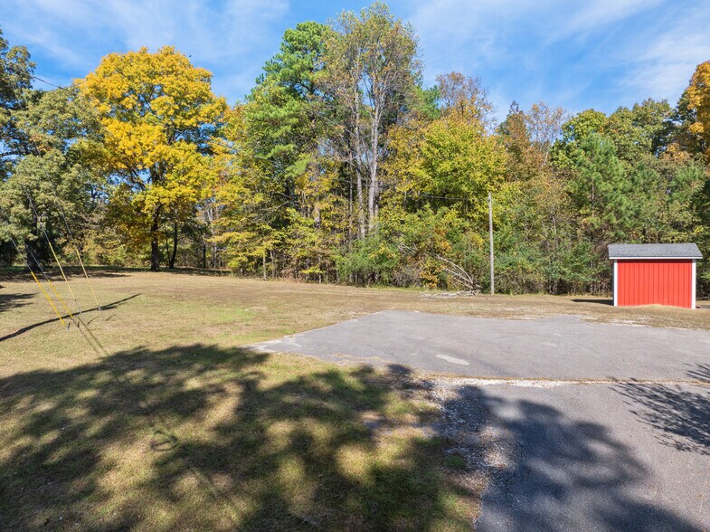 More Photos Of 215 Baker Rd, Huntingdon Lodge Meeting Hall For Sale