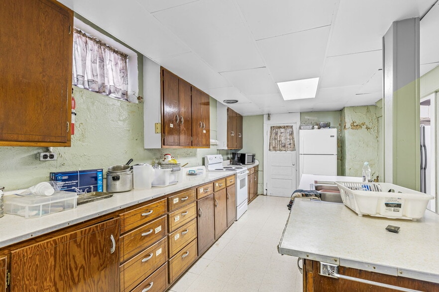 More Photos Of 408 W Main St, Park Hills Religious Facility For Sale