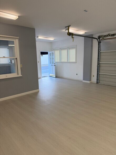 More Photos Of 1064 Cherry St, San Carlos Storefront Retail Office For Lease