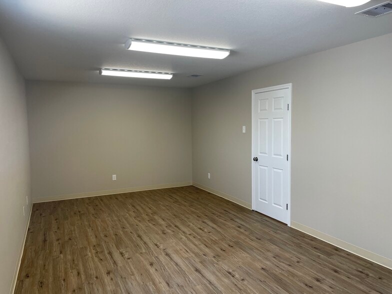 More Photos Of 1120 County Road 129, Alvin Warehouse For Sale