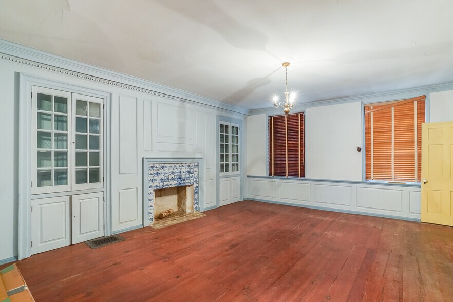 More Photos Of 419 S State St, Dover Office For Sale